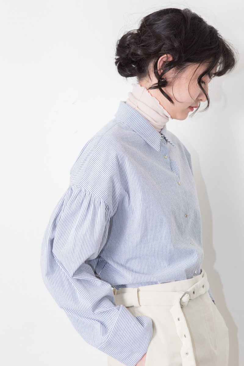 drop shoulder puff sleeve shirt - เสื้อเชิ้ตผู้หญิง - ผ้าฝ้าย/ผ้าลินิน สีน้ำเงิน