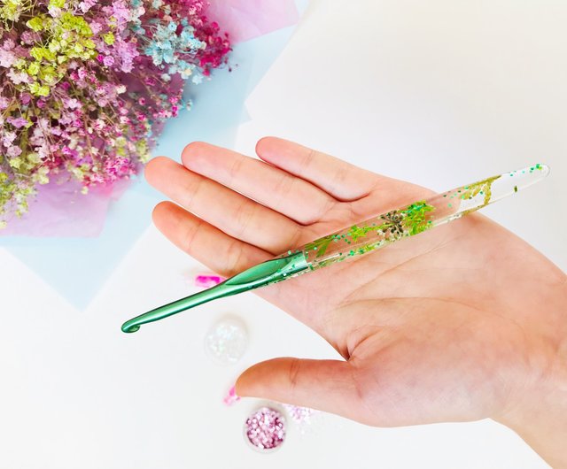 Crochet hook 4.0 mm thin handle, resin crochet hook - Shop Crochet