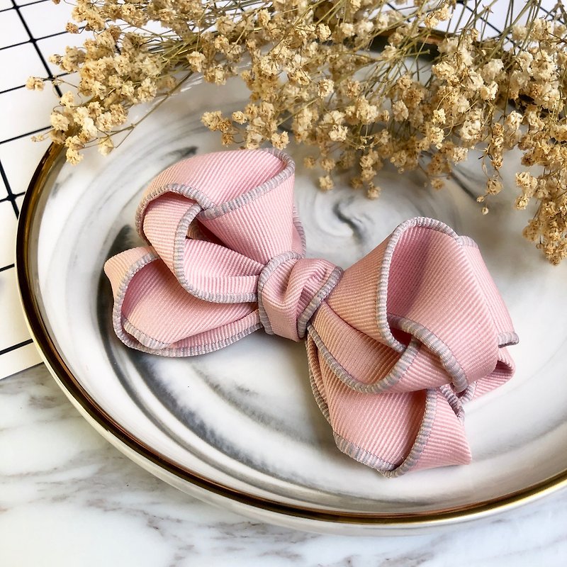 Elegant multi-layered lady's bow/pink - Hair Accessories - Other Materials Pink