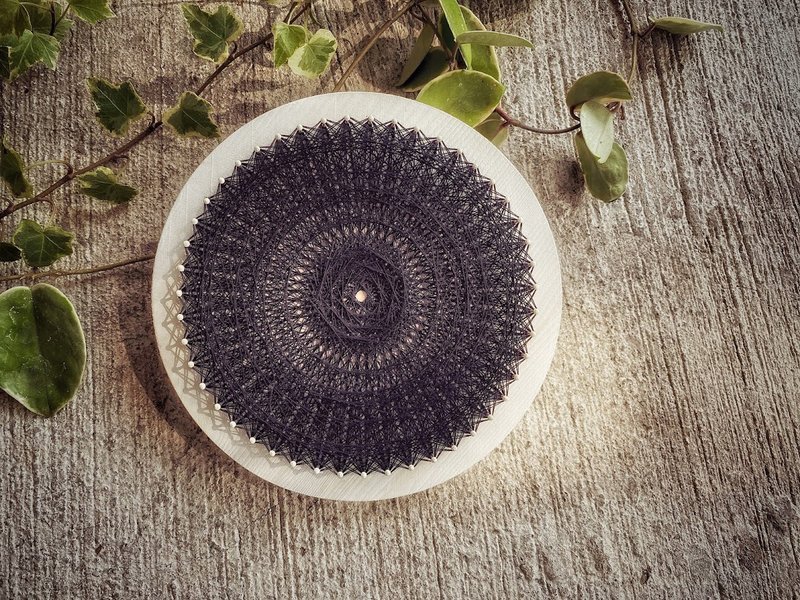 Stringart  藝術創作品 黯雪 - 擺飾/家飾品 - 其他材質 