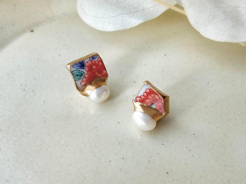 有田焼 　金継ぎ　サージカルステンレスピアス　花柄　リーフ柄　淡水パール　天然石　伝統工芸　No.229 - 耳環/耳夾/耳骨夾 - 陶 紅色
