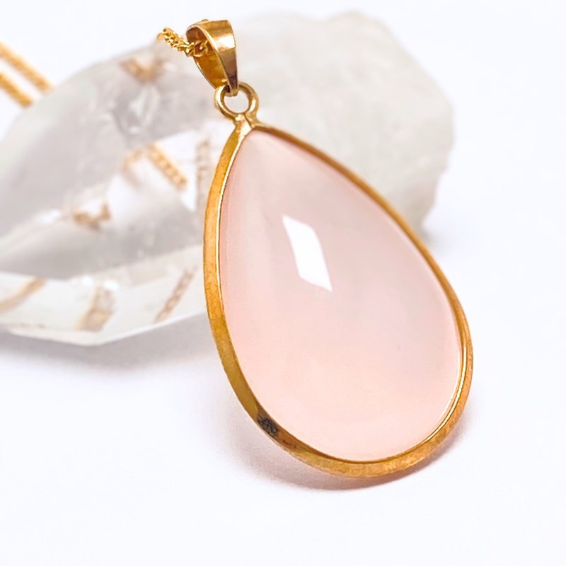 30mm Solid Rose Quartz K18 K18GP Natural Stone Pendant Necklace - Rolled L - Necklaces - Stone Pink