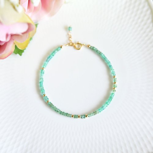 mappy様専用ザンビア産エメラルドブレスレット14kgf フランスヴィンテージビーズ ザンビア産エメラルドのブレスレット