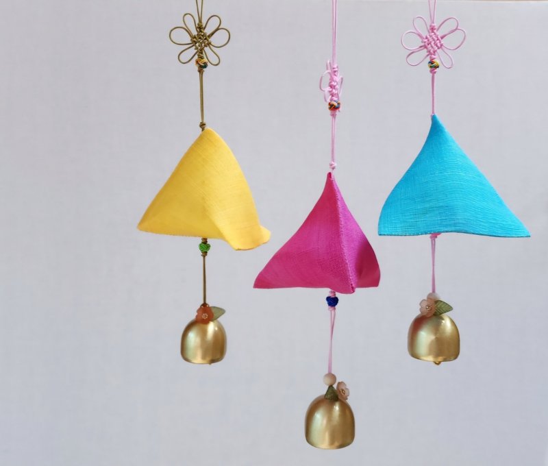 HONG HYUN-JEONG HANJI CRAFT STUDIO Ramie Wind Bell - 擺飾/家飾品 - 銅/黃銅 多色