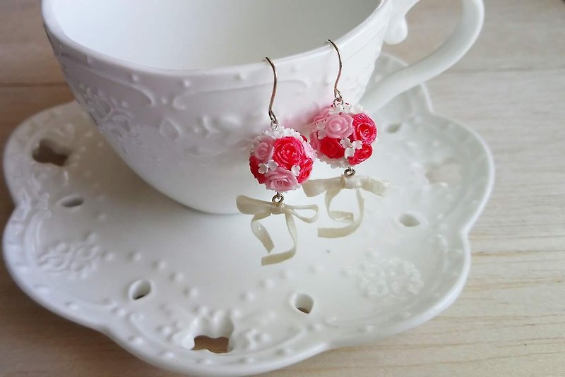 [Exclusive Custom] Red Pink Bridal Bouquet Necklace - สร้อยคอทรง Collar - ดินเหนียว สีแดง