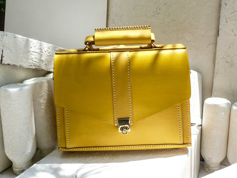 Non-impact bag lemon yellow vegetable tanned leather full leather small briefcase - กระเป๋าเอกสาร - หนังแท้ สีเหลือง