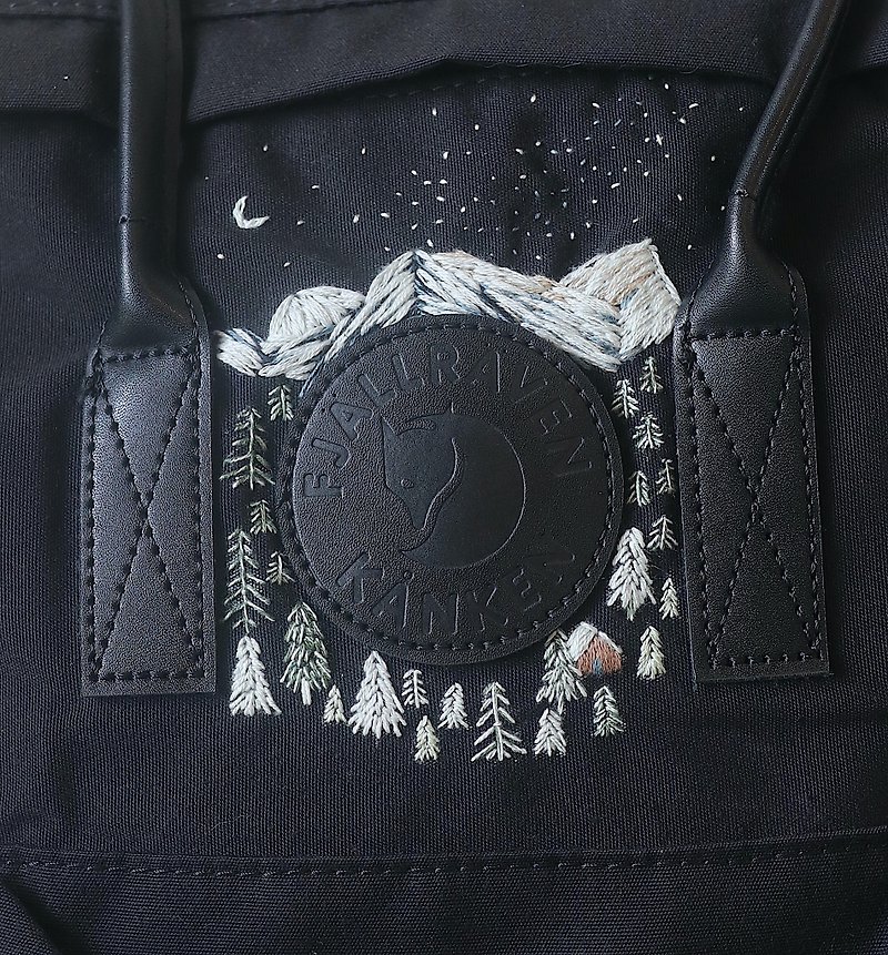 Swiss snow mountain cabin pine tree moon and stars/kanken all black leather handle - Backpacks - Cotton & Hemp Black