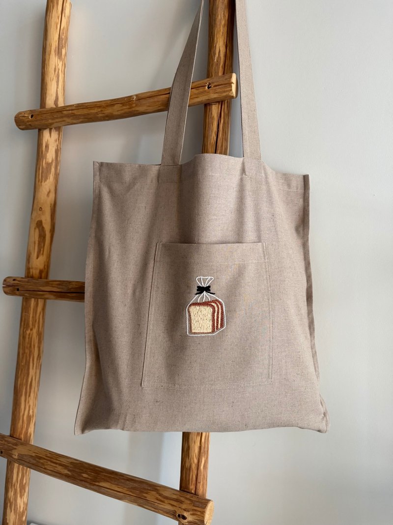 Embroidered bag with large pocket, vegan, eco-friendly - 手提包/手提袋 - 亞麻 