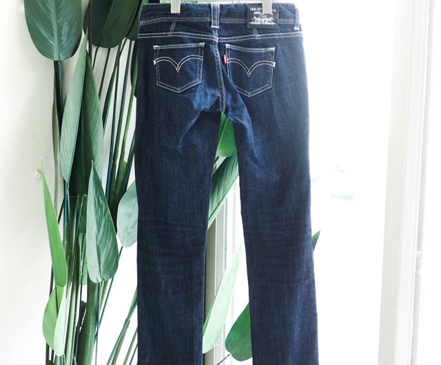 W25 levis new arrivals