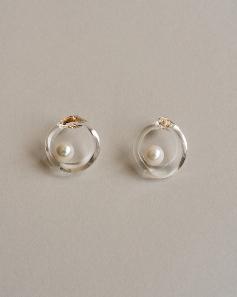 HARIO LWF Earrings - Hoop Pearl K10 (HAPR-HP-P-K10) - Earrings & Clip-ons - Glass Transparent