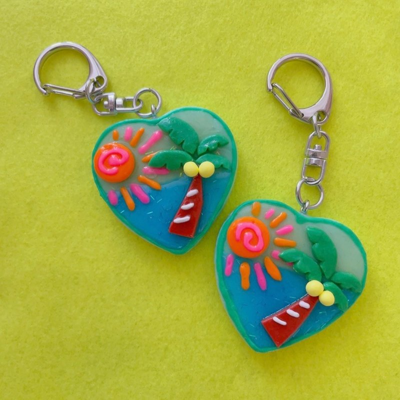 Guam-style palm tree amulet keychain - Keychains - Clay 