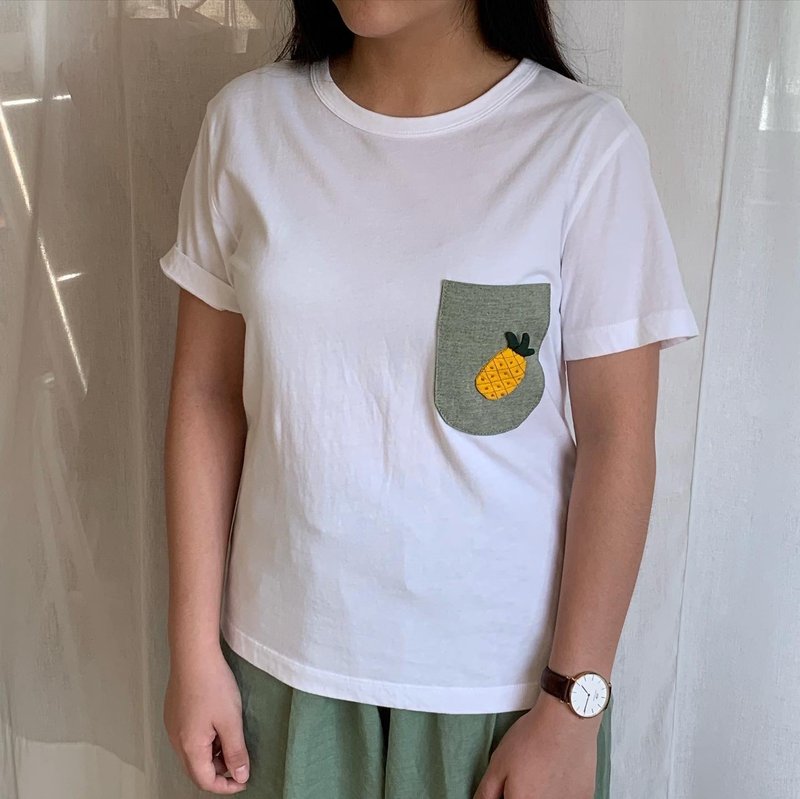 台灣鳳梨短袖上衣/本白底 - 女 T 恤 - 棉．麻 橘色