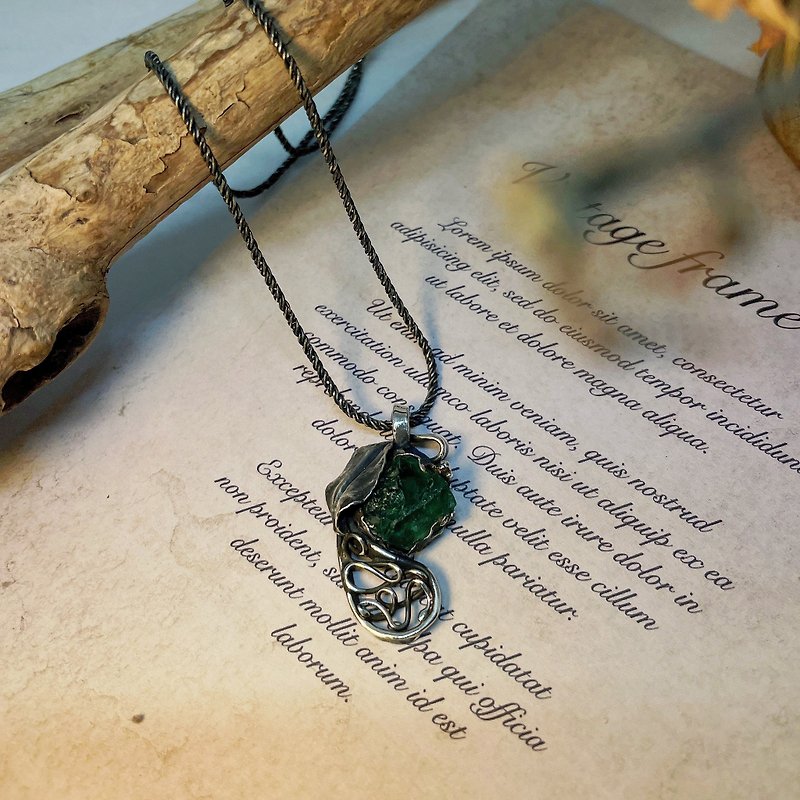 /British Sunlight Stone/ Heart of the Forest Series Touch Sterling Silver Necklace - Necklaces - Sterling Silver Green