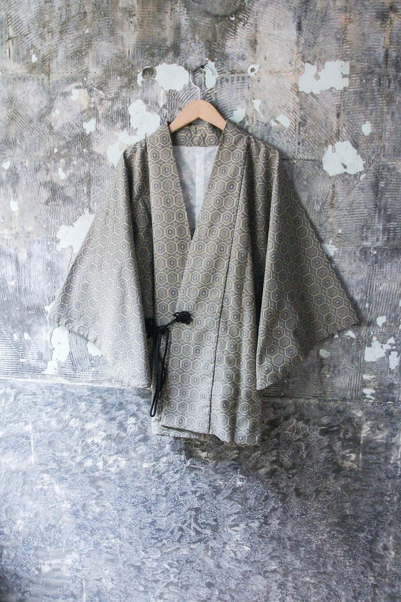裊裊百貨公司-Vintage 六角圖案灰色羽織 外套 - 外套/大衣 - 其他材質 