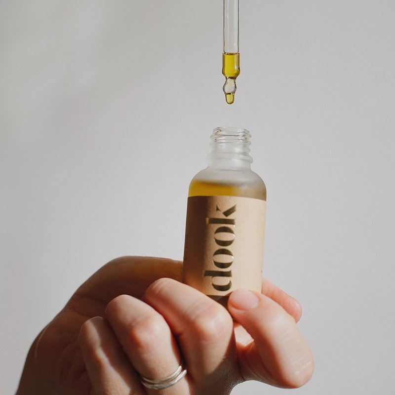 【秋冬熱銷保養聖品】英國dook活力滋養修護油 - 精華液/精華油 - 其他材質 黃色