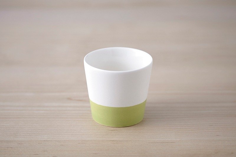茶日子オリジナル 素焼コップ 新緑 - 急須・ティーカップ - 磁器 ホワイト