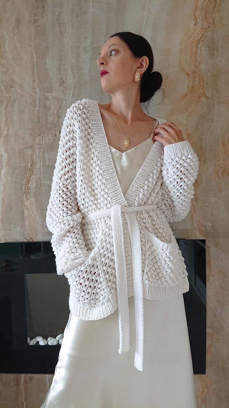 White sweater jacket Kimono cardigan Drop shoulder loose top Sweater wool women - 女毛衣/針織衫 - 羊毛 