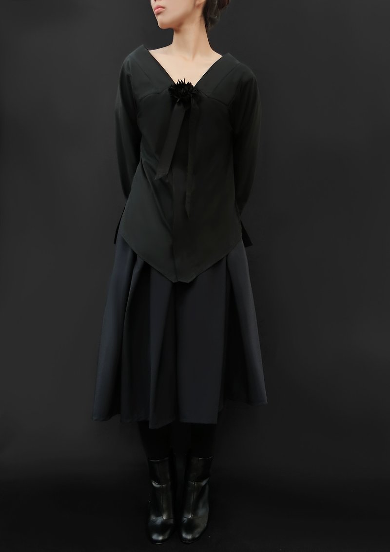 Complex Pleats Skirt / 100% Virgin Wool /  Made in Japan - Skirts - Wool Black