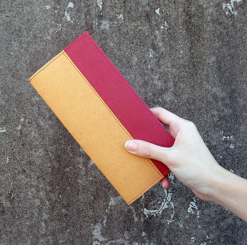 Red x Orange Washed Kraft Paper Clip Contrast Color Long Clip Wallet - กระเป๋าสตางค์ - กระดาษ สีแดง