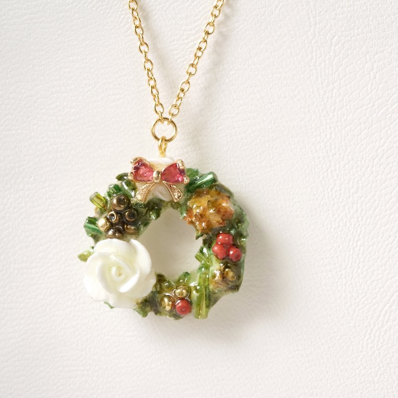 NEW Mini Christmas Flower Wreath Necklace =Flower Piping= Customizable (Gold) - Necklaces - Clay Green