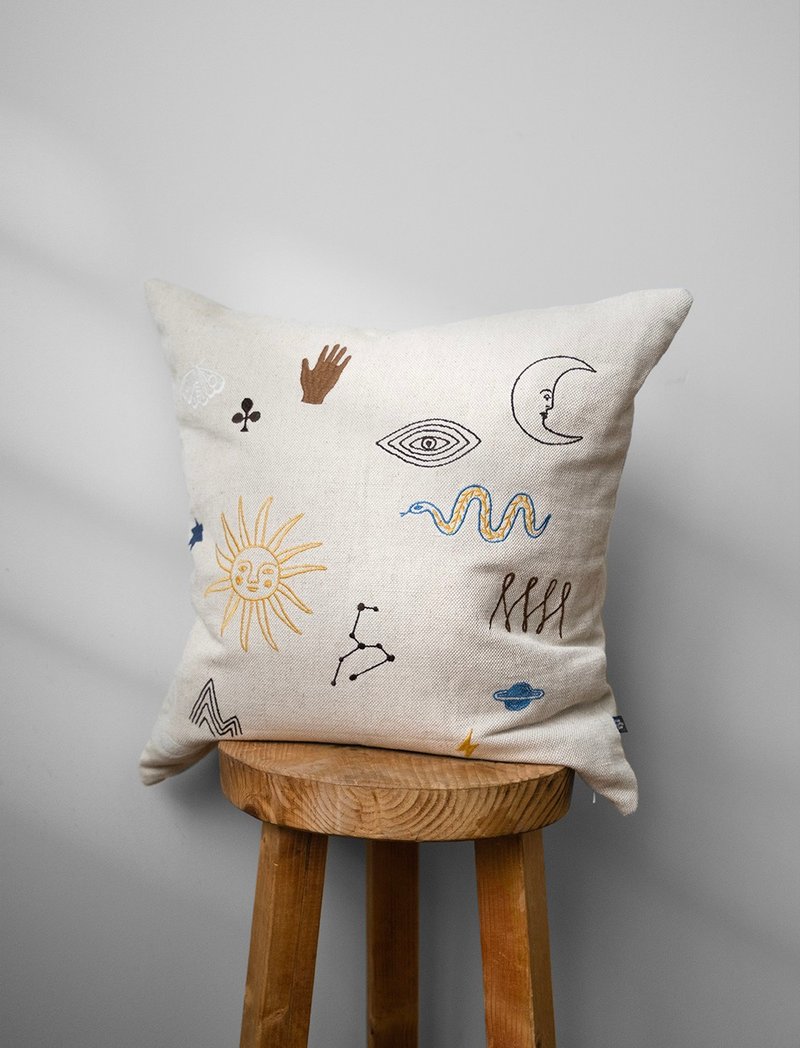 Nordic designer model – embroidered pillowcase SYMBOL symbol - หมอน - ผ้าฝ้าย/ผ้าลินิน สีกากี