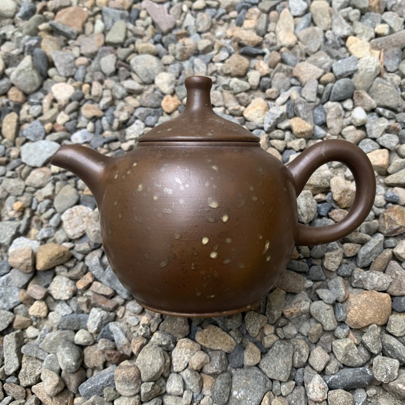 台灣【紫砂】名古屋紫砂手拉坯雪花壺1 - 茶壺/茶杯/茶具 - 陶 咖啡色