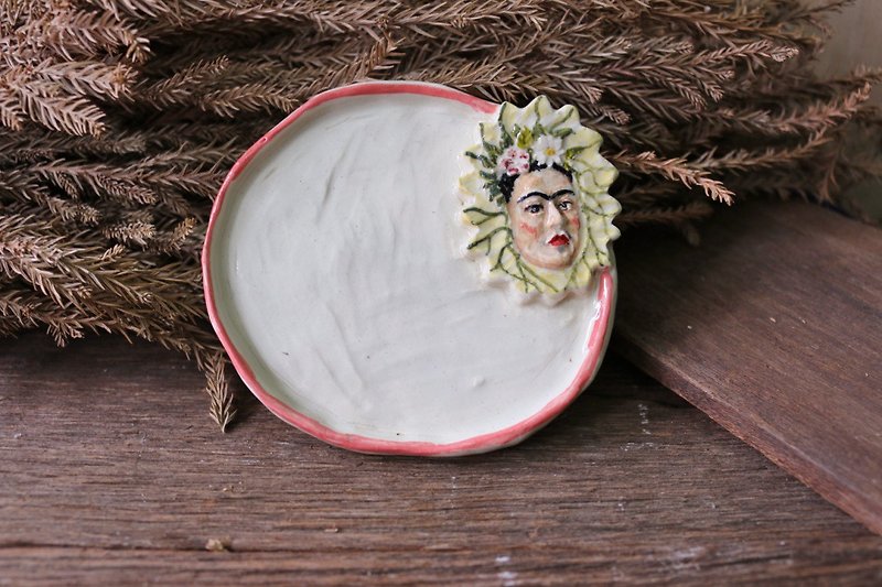 Ceramic Frida Plate - อื่นๆ - ดินเผา สึชมพู