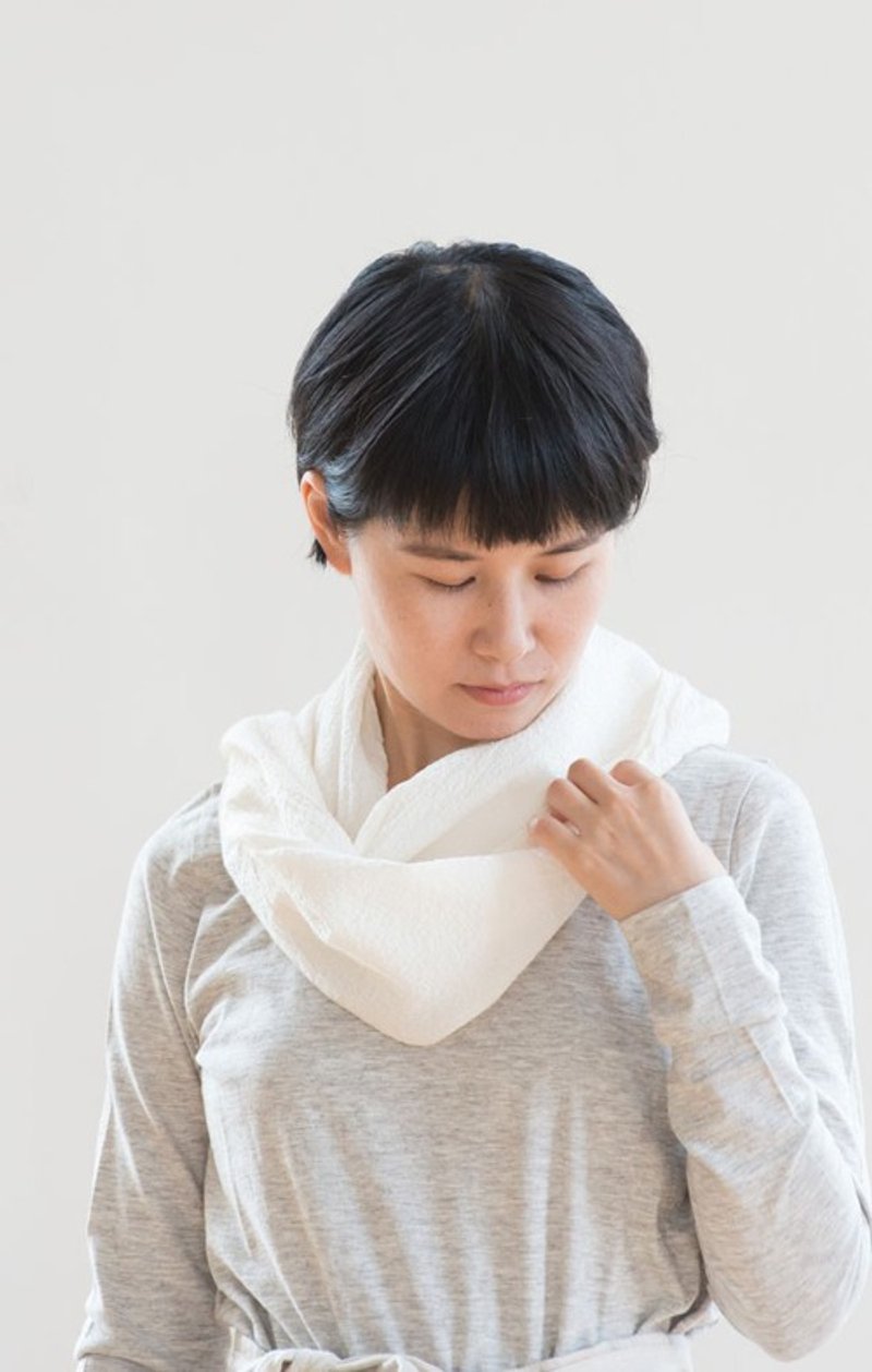 Organic Cotton シルク混ちりめん生地　夏のマフラー - 絲巾 - 棉．麻 白色