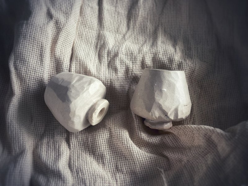 White pottery icing on the table/Tulip tea cup to cup size M - thin sugar version - Teapots & Teacups - Pottery White