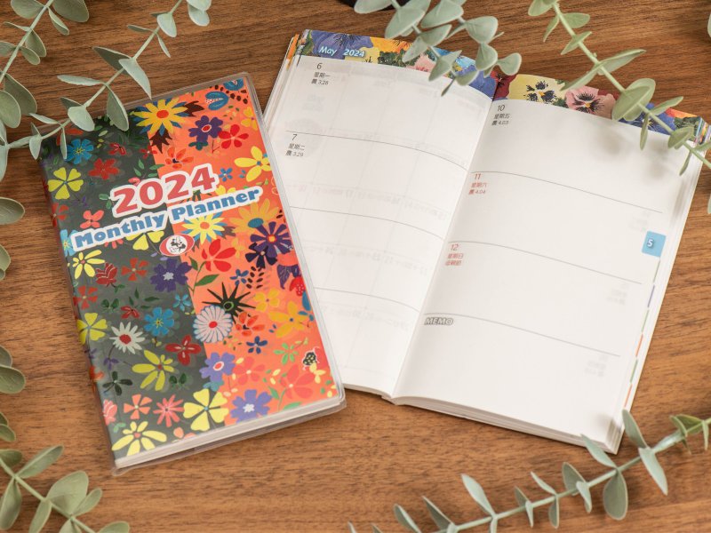 2024 Calendar / It is the most convenient to carry with you. Each book comes with a sticker for the account - Notebooks & Journals - Paper 