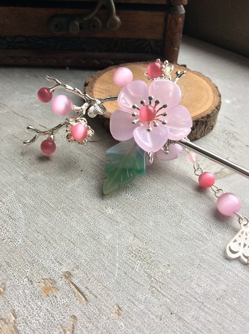 Handmade by meow~Chinese style double-sided hairpin Taoyao/pink/ Silver - Hair Accessories - Other Materials Pink