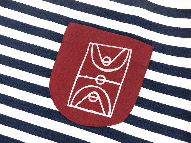 [HEYSUN] Primary School Series / Mini Basketball Court Contrast Pocket Printed Striped Top - เสื้อผู้หญิง - ผ้าฝ้าย/ผ้าลินิน สีน้ำเงิน