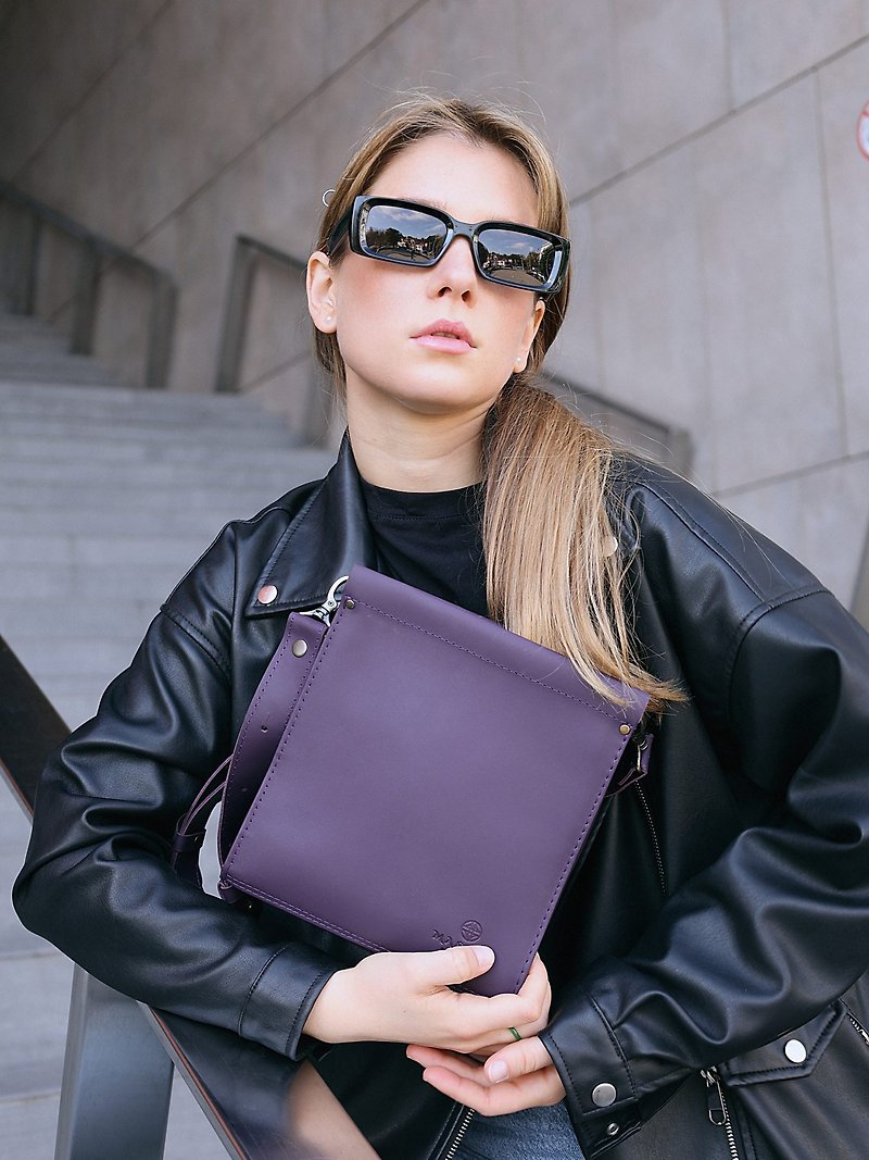 Leather bag Tokyo - Messenger Bags & Sling Bags - Genuine Leather Purple