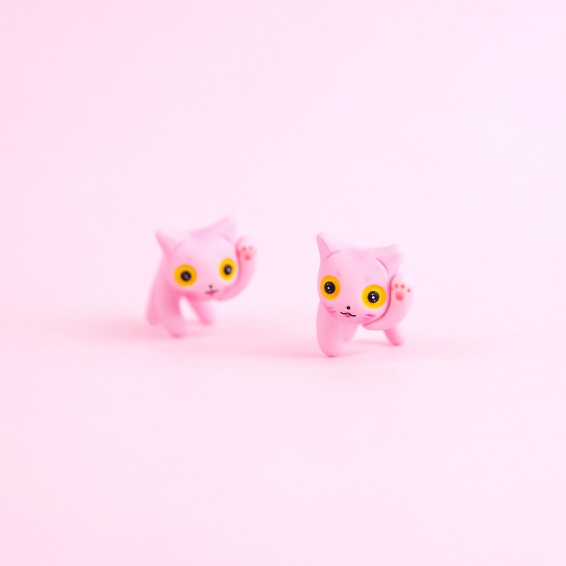 PINK Lucky Cat Earrings, Handmade Jewelry, Cat Lovers Gift - ต่างหู - ดินเหนียว สึชมพู