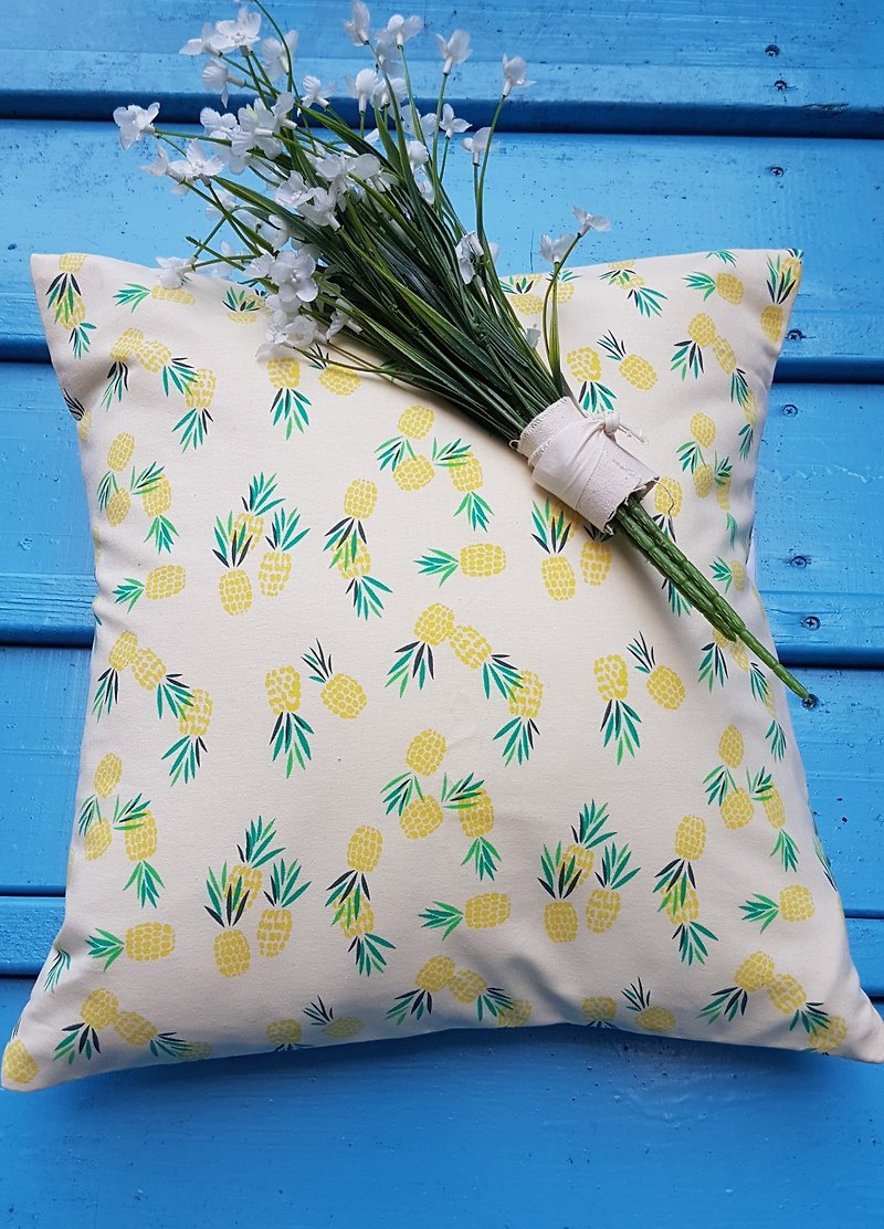 Nordic Style Yellow Pineapple Pattern Throw Pillow Pillow Cushion Pillow Cover - หมอน - ผ้าฝ้าย/ผ้าลินิน สีเหลือง