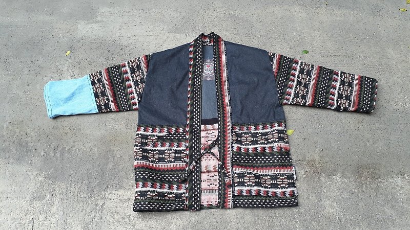 AMIN'S SHINY WORLD handmade custom ethnic style fabric stitching coat coat coat - เสื้อโค้ทผู้ชาย - ผ้าฝ้าย/ผ้าลินิน หลากหลายสี