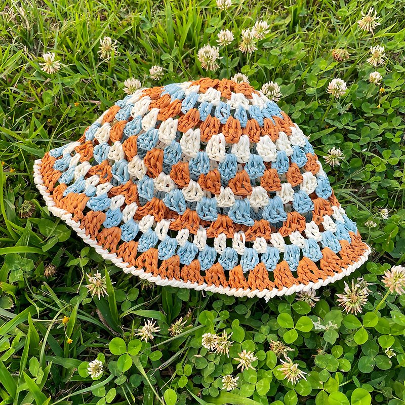 Crochet Ruffle Straw Fisherman Hat – Orange Soda - หมวก - วัสดุอีโค หลากหลายสี