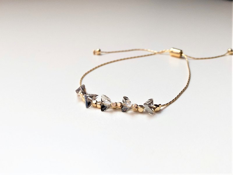 Crushed Gemstone Brass Gold Plated Drawstring Bracelet - สร้อยข้อมือ - หิน สีทอง