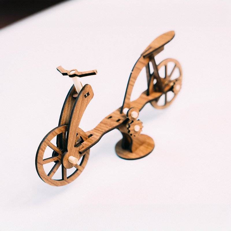 [DIY Handmade] Da Vinci Manuscript Model-Bicycle Scientific Model - Wood, Bamboo & Paper - Wood Brown