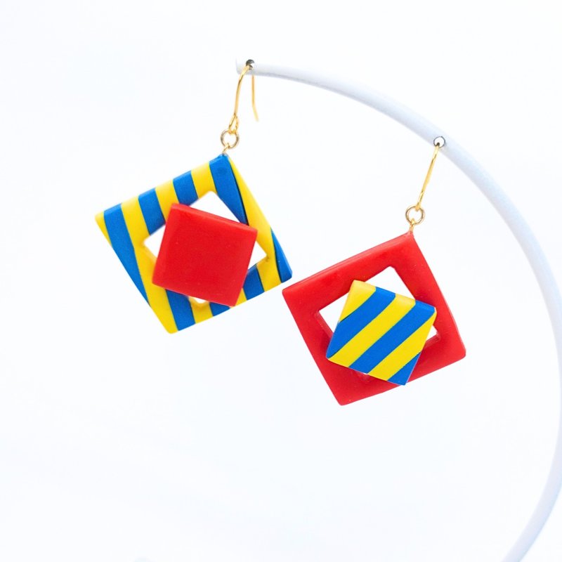 [Toys for ears] Hook earrings/ Clip-On red/blue/yellow polymer clay - Earrings & Clip-ons - Other Materials Red