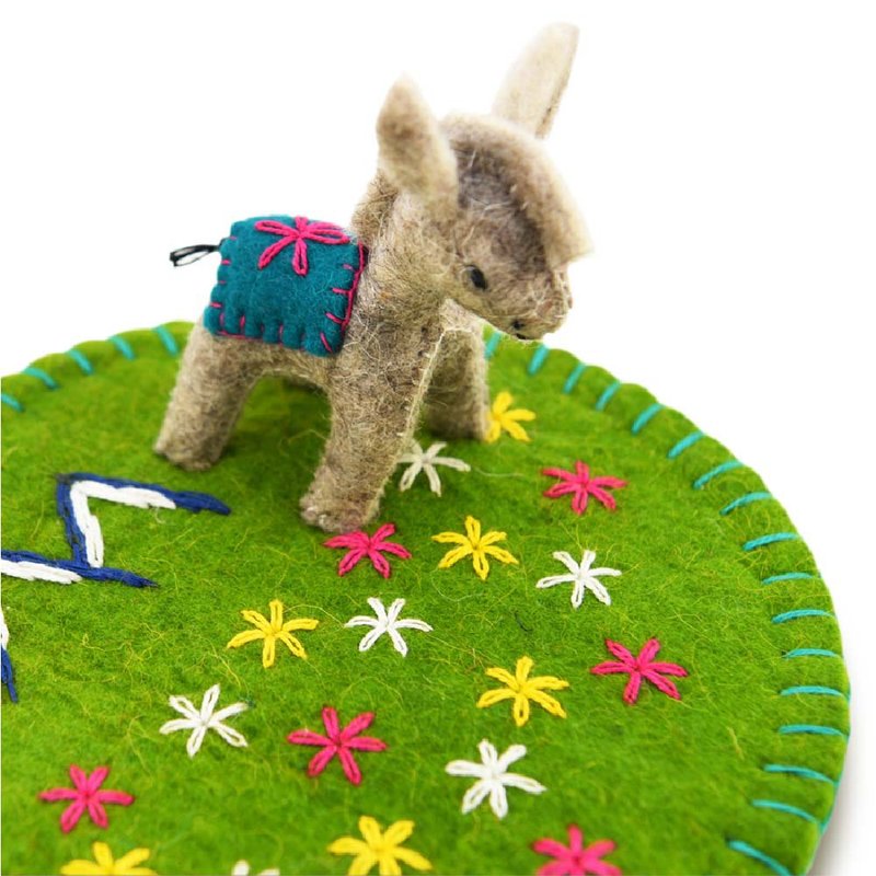 【Kyrgyzstan】Grassland cute donkey coaster (2 colors in total) - ของวางตกแต่ง - ขนแกะ หลากหลายสี