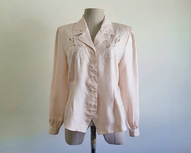 XS Vintage Pink Embroidered Blouse Womens Long Puff Sleeve Shirt - 女上衣/長袖上衣 - 聚酯纖維 粉紅色