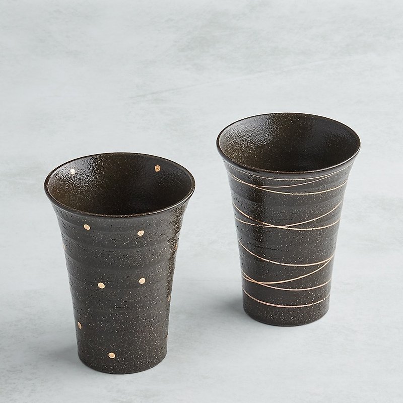 ある種の創造性があります-日本の美濃焼-手描きの金焼酎陶器カップギフトセット（2個） - 急須・ティーカップ - 陶器 多色
