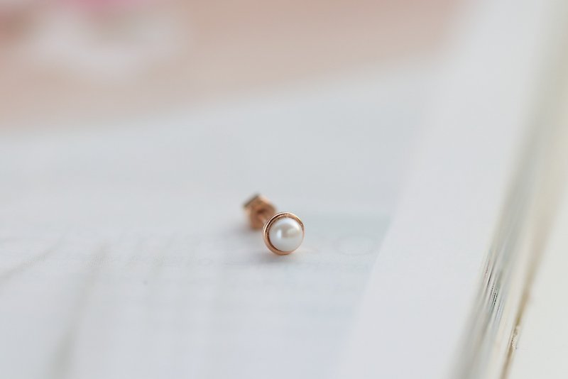Pure 14K Pearl Piercing Pearl Lock Bead Earrings (Single) - ต่างหู - เครื่องประดับ สีทอง