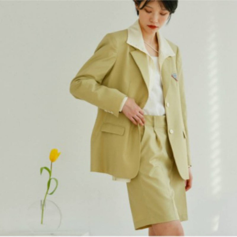 青芥色 MUSTARD GIRL 定染精紡羊毛複古寬肩西裝 高級光澤感外套 - 女西裝外套 - 羊毛 綠色