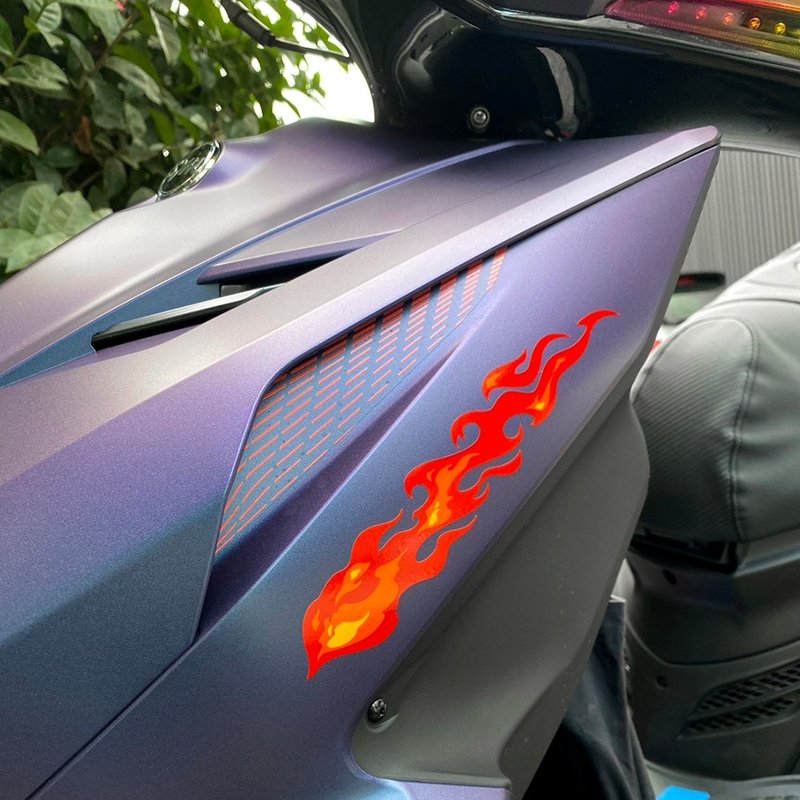 火焰貼紙 汽車機車貼紙 2張圖可連接 防水耐曬 側裙貼紙 - 貼紙 - 防水材質 