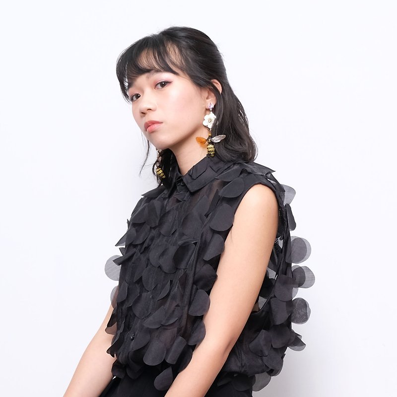 TIMBEELO black three-dimensional round chiffon panel sleeveless loose shirt Hong Kong designer brand can be customized - Women's Vests - Polyester Black