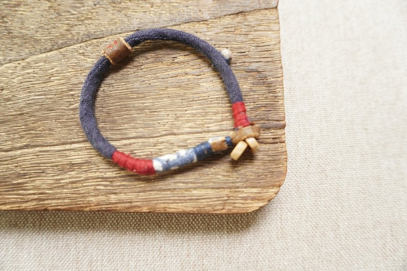 Kina - eco-handmade bracelet - 手鍊/手環 - 棉．麻 藍色
