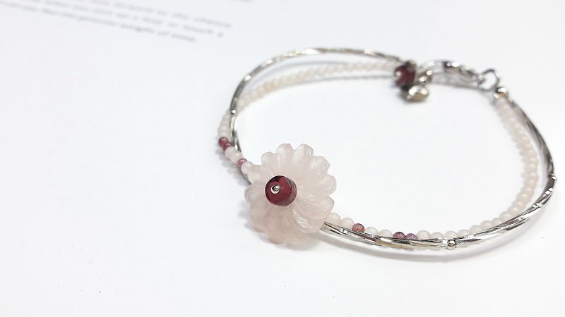 Bracelet. Pink crystal * red garnet petal double tube chain - Bracelets - Gemstone Pink