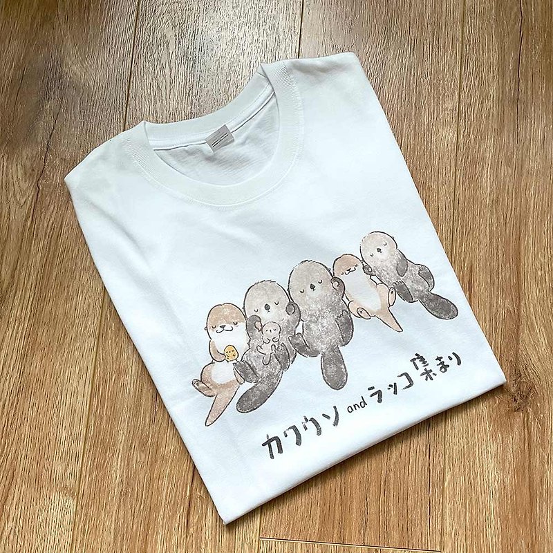Cute Otter Sea Otter Sorority T-shirt TEE - เสื้อฮู้ด - ผ้าฝ้าย/ผ้าลินิน ขาว